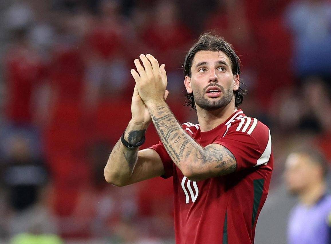 斯蒂尔：利物浦原本准备聘用孔帕尼，索博需要恢复射门员的定位