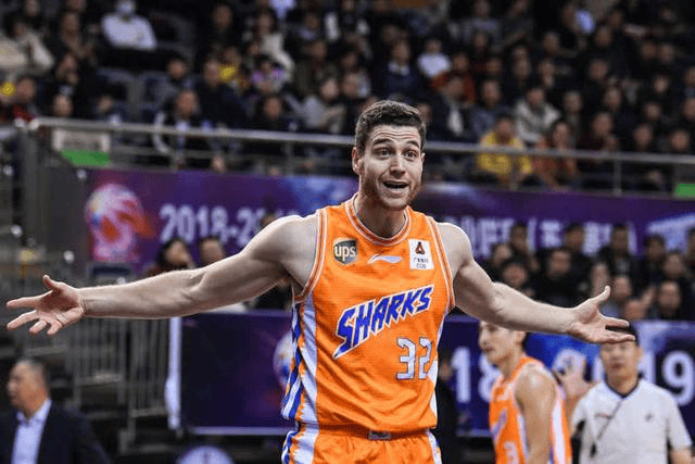 CBA统治不了就想打NBA？前有杨瀚森后有贝兹利，这个伪命题该推翻了