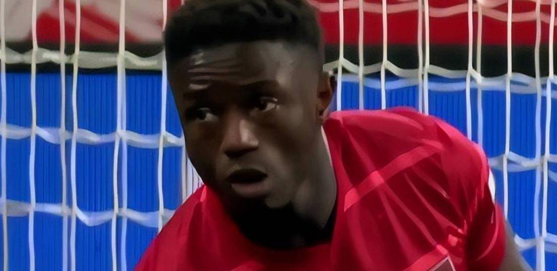 中超争冠冲刺！蓉城外援伊萨-卡隆再伤，数据惨淡，或弃用引新援