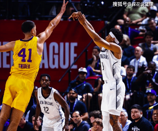 詹姆斯现场观战！布朗尼14+3带队赢球，CBA旧将轰12+10+5帽