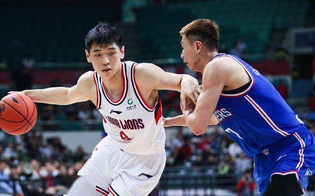 重返CBA！崔永熙有意离开广州，2点因素影响谈判，新东家还在犹豫