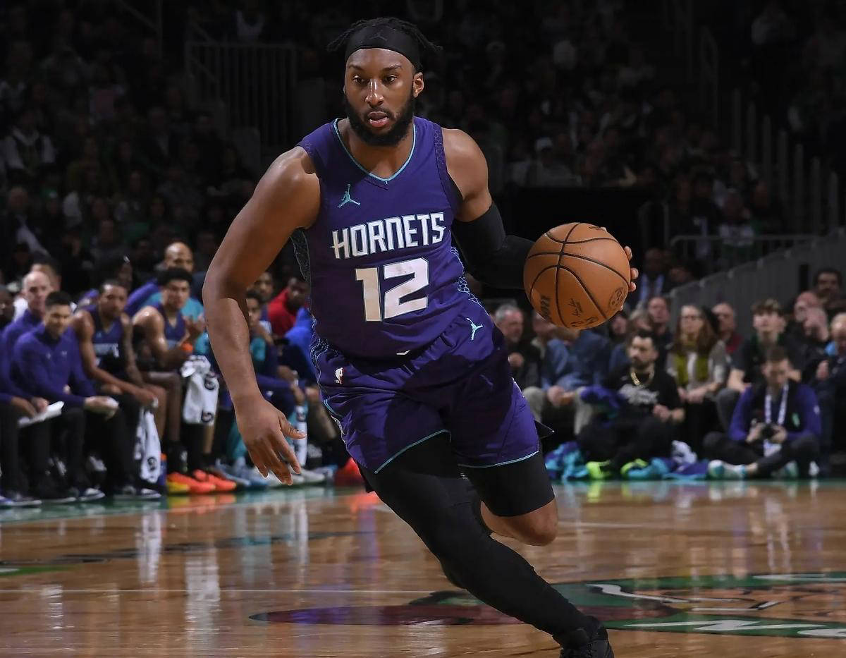 770万薪资一夜化为泡影！2018年首轮20号秀惨遭夏洛特黄蜂裁员