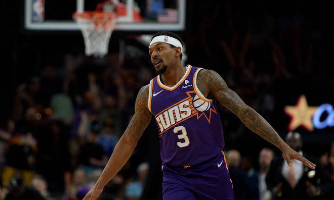 正式确认！布拉德利-比尔完成买断，加盟洛杉矶快船成关键