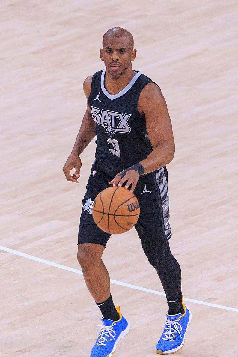 ESPN记者透露：保罗将选择加盟洛杉矶快船而非菲尼克斯太阳