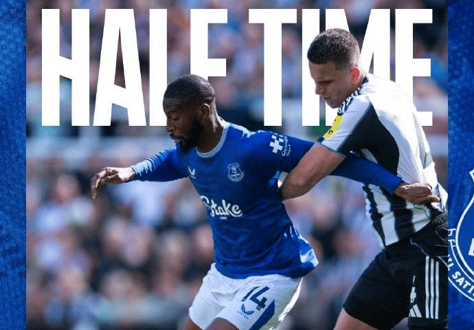 英超纽卡斯尔联vs埃弗顿：0-1！纽卡斯尔联主场沦陷，埃弗顿阿尔卡拉斯破门凯旋