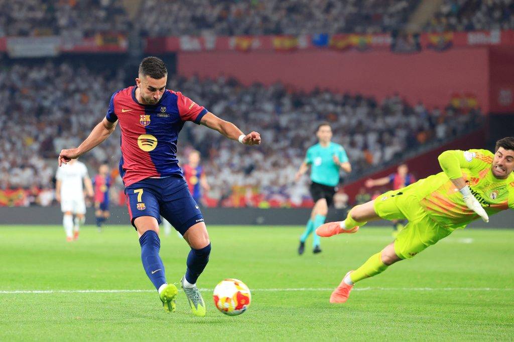 费兰·托雷斯面临竞争压力，阿斯顿维拉有意引进