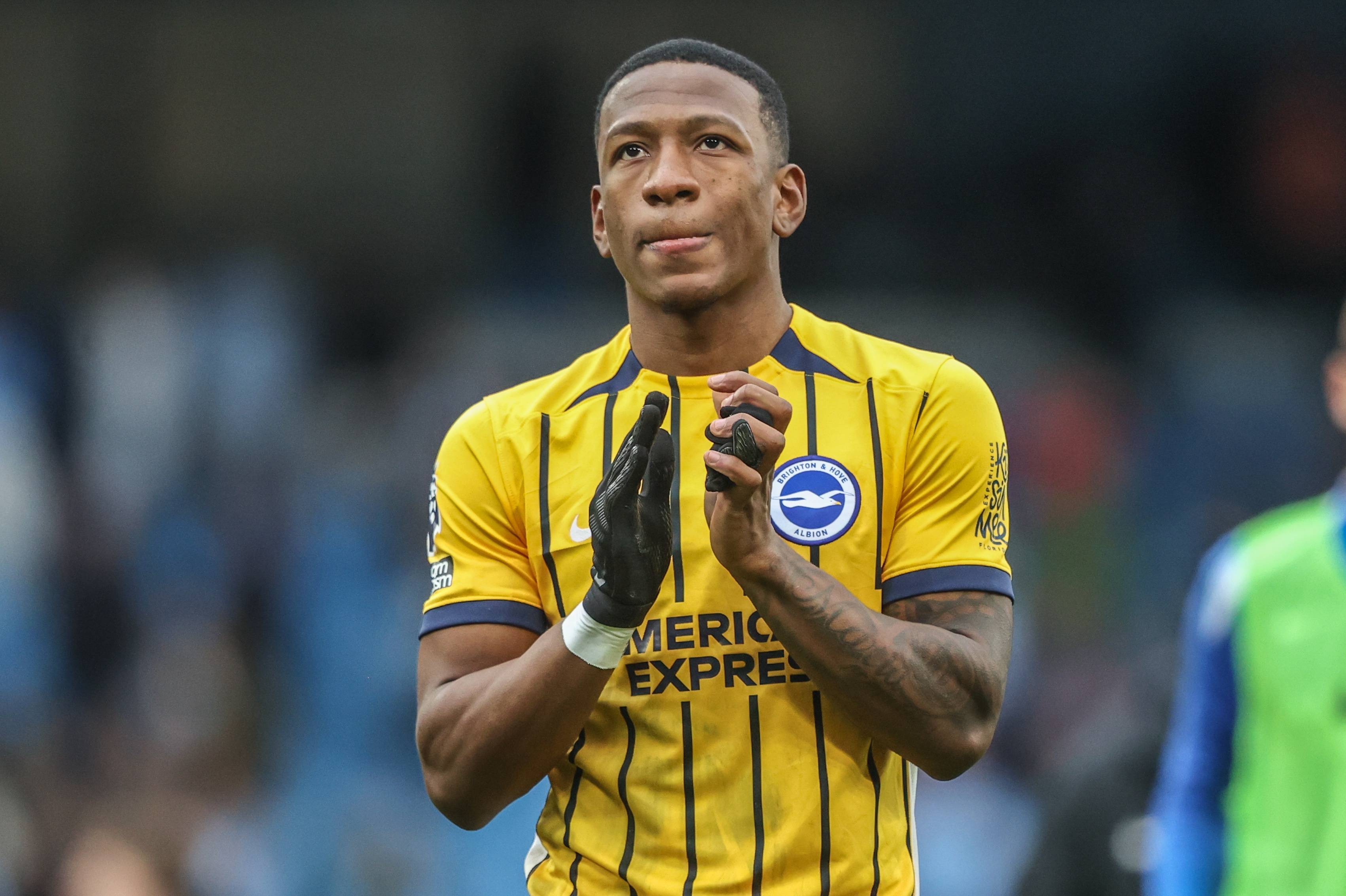 记者：米兰接近签下埃斯图皮尼安，已经与布莱顿和球员达成协议