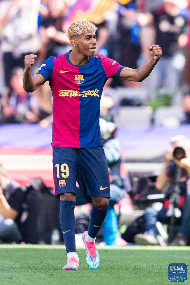 足球 | 西甲：巴塞罗那胜皇家马德里