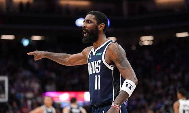 NBA传言：湖人欲更换四巨头，欧文或加盟