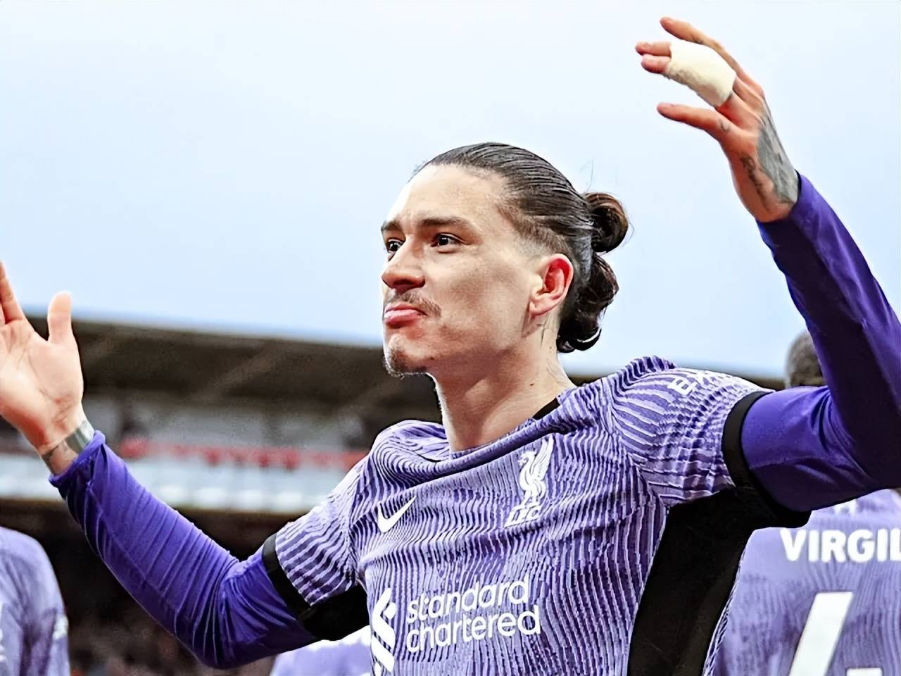 盘点21世纪利物浦十款经典球衣，你有收藏吗？