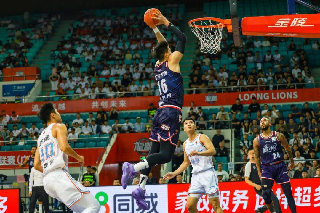 重磅！两名顶级大外援空降CBA，杜锋做明智决定，朱芳雨霸气发声