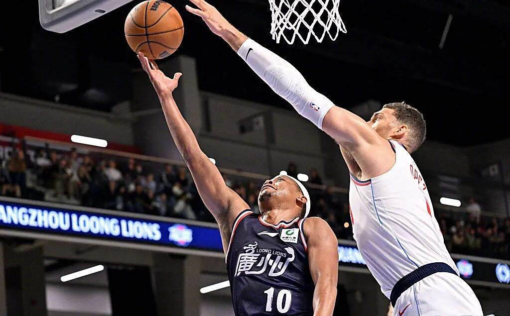 保罗重返洛杉矶快船！广州龙狮败北27分！NBA首秀惨遭大胜！