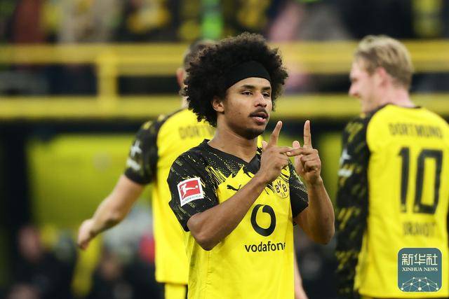 足球 | 德甲：多特蒙德胜圣保利