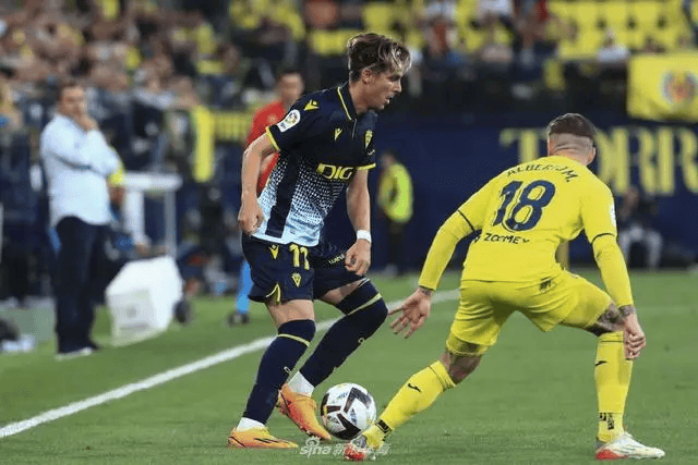 西甲：埃尔切vs比利亚雷亚尔，升班马主场表现神勇，比利亚雷亚尔客场偏弱？