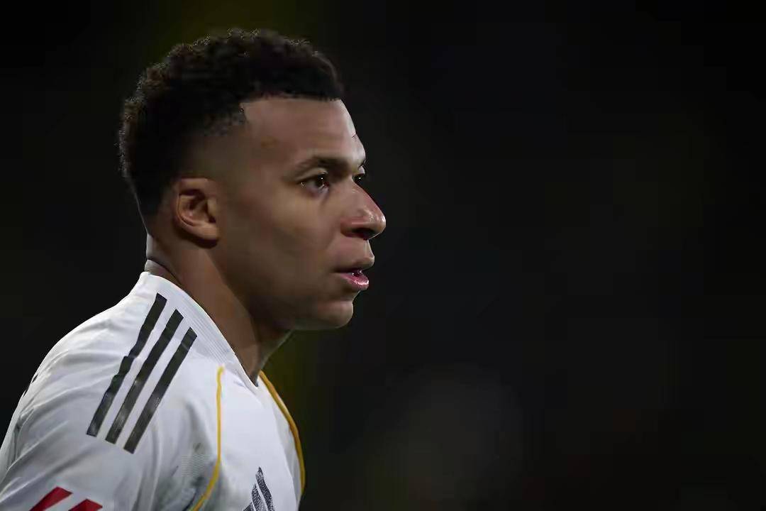 西甲第21轮皇马2-0击败比利亚雷亚尔