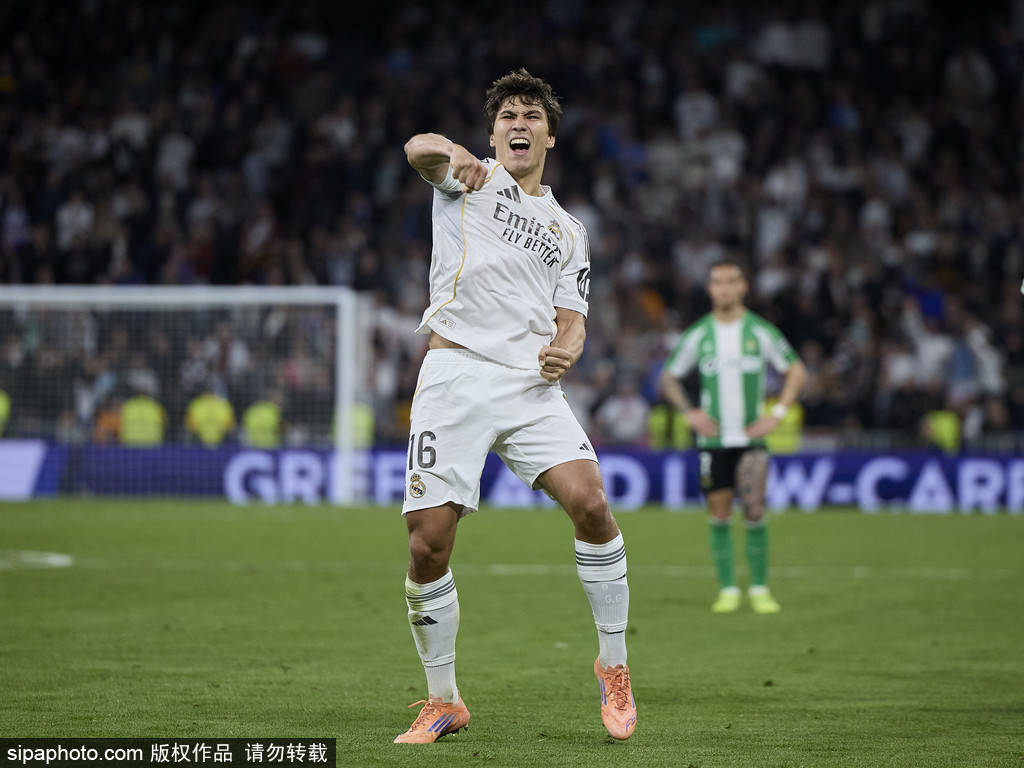 西甲-贡萨洛-加西亚戴帽罗德里戈2助攻 皇马5-1贝蒂斯